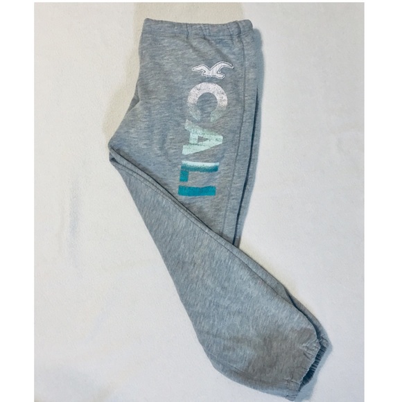 Hollister Pants - Hollister Gray Cropped CALI Sweatpants Size Small